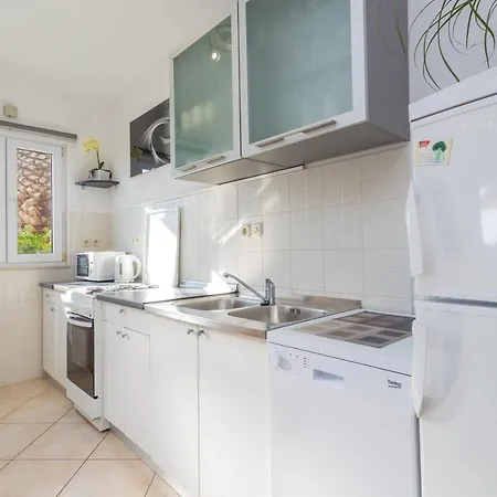 Lucy Appartement *