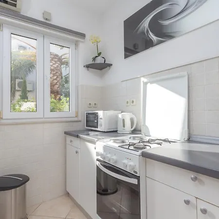 Apartman Lucy *