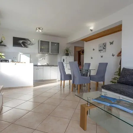 Apartman Lucy