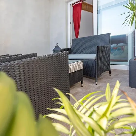 Lucy 아파트 흐바르