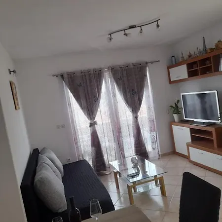 아파트 Lucy 흐바르